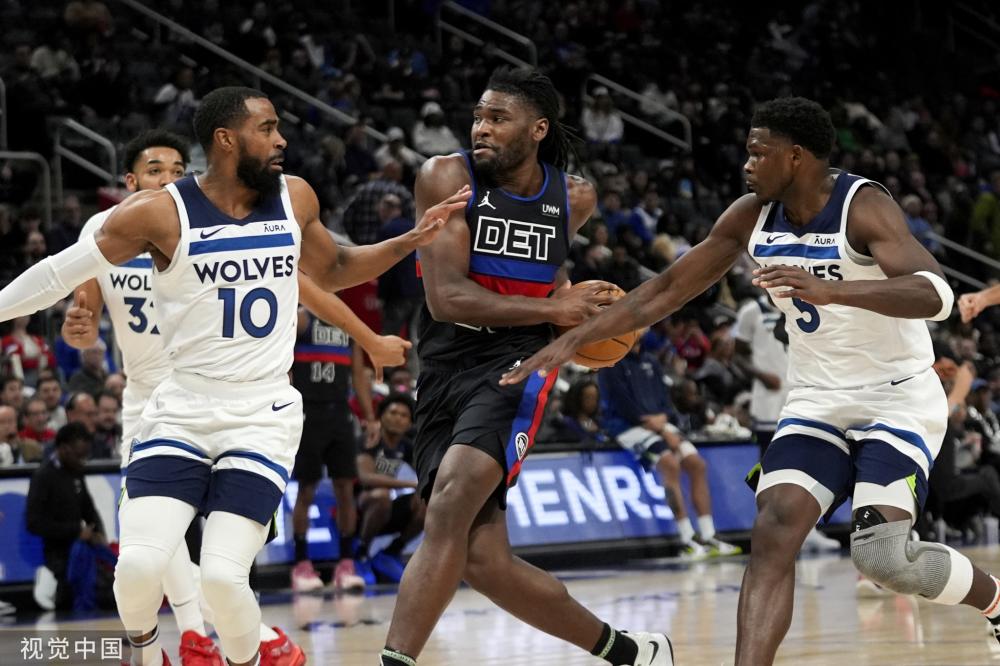 键比赛中的 键比赛中的