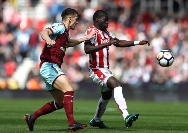 了一个年轻 了一个年轻