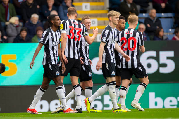 纽带日益加 纽带日益加