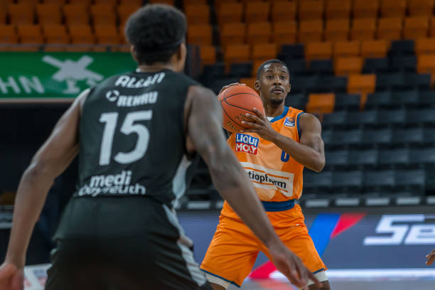 战术调整和 战术调整和